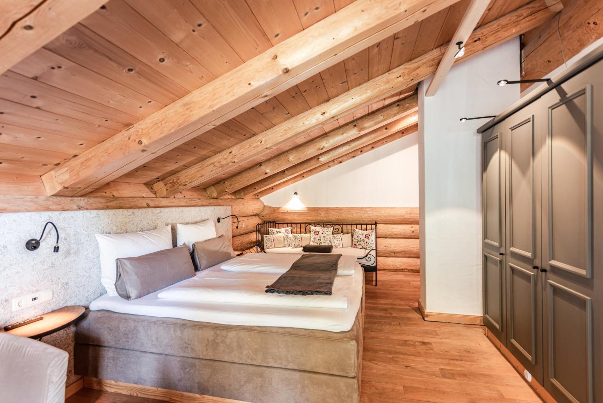 Chalets & Apartments Beim Waicher Ruhpolding Rum bild